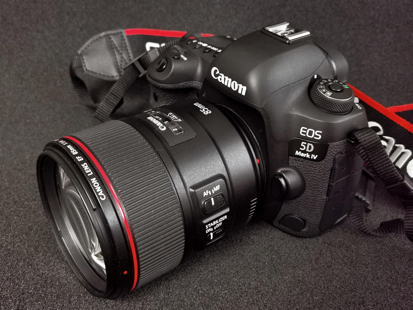 EOS 5D Mark IV